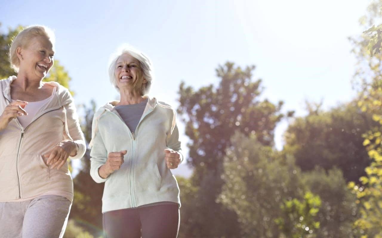 Srecne sredovecne zene trce